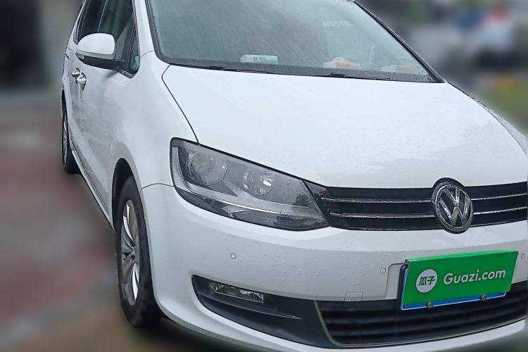 Used Volkswagen Sharan 2016 280TSI Enjoyment Model 7-Seater Front Right 45 Deg