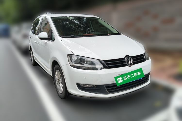 Used Volkswagen Sharan 2016 280TSI Enjoyment Model 7-Seater Front Right 45 Deg