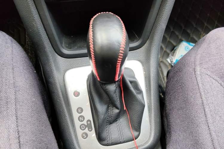 Used Volkswagen Sharan 2016 380TSI Comfort Edition 7-Seater Gear Lever