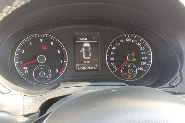 Used Volkswagen Sharan 2016 280TSI Enjoyment Model 7-Seater Instrument Cluster