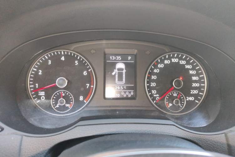 Used Volkswagen Sharan 2016 280TSI Enjoyment Model 7-Seater Instrument Cluster