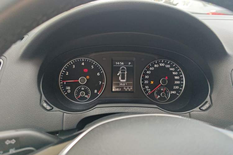 Used Volkswagen Sharan 2016 380TSI Comfort Edition 7-Seater Instrument Cluster