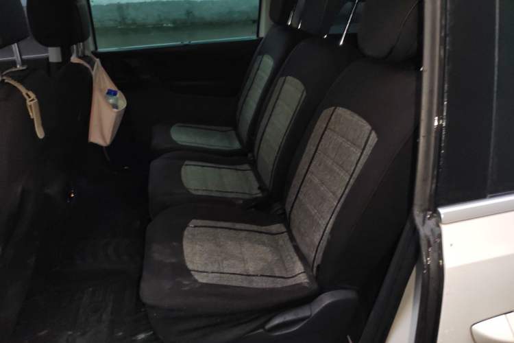 Used Volkswagen Sharan 2016 280TSI Enjoyment Model 7-Seater Interior 4