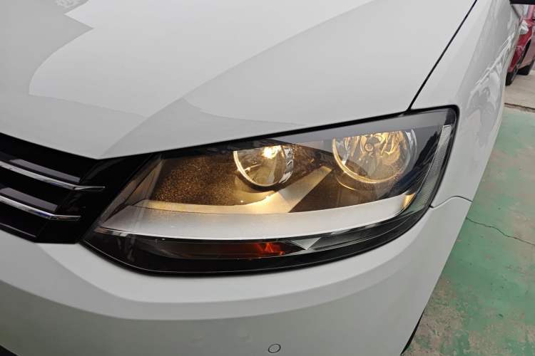 Used Volkswagen Sharan 2016 380TSI Comfort Edition 7-Seater Left Front Headlight