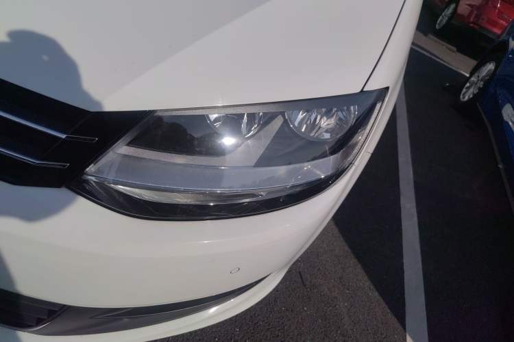 Used Volkswagen Sharan 2016 280TSI Enjoyment Model 7-Seater Left Front Headlight