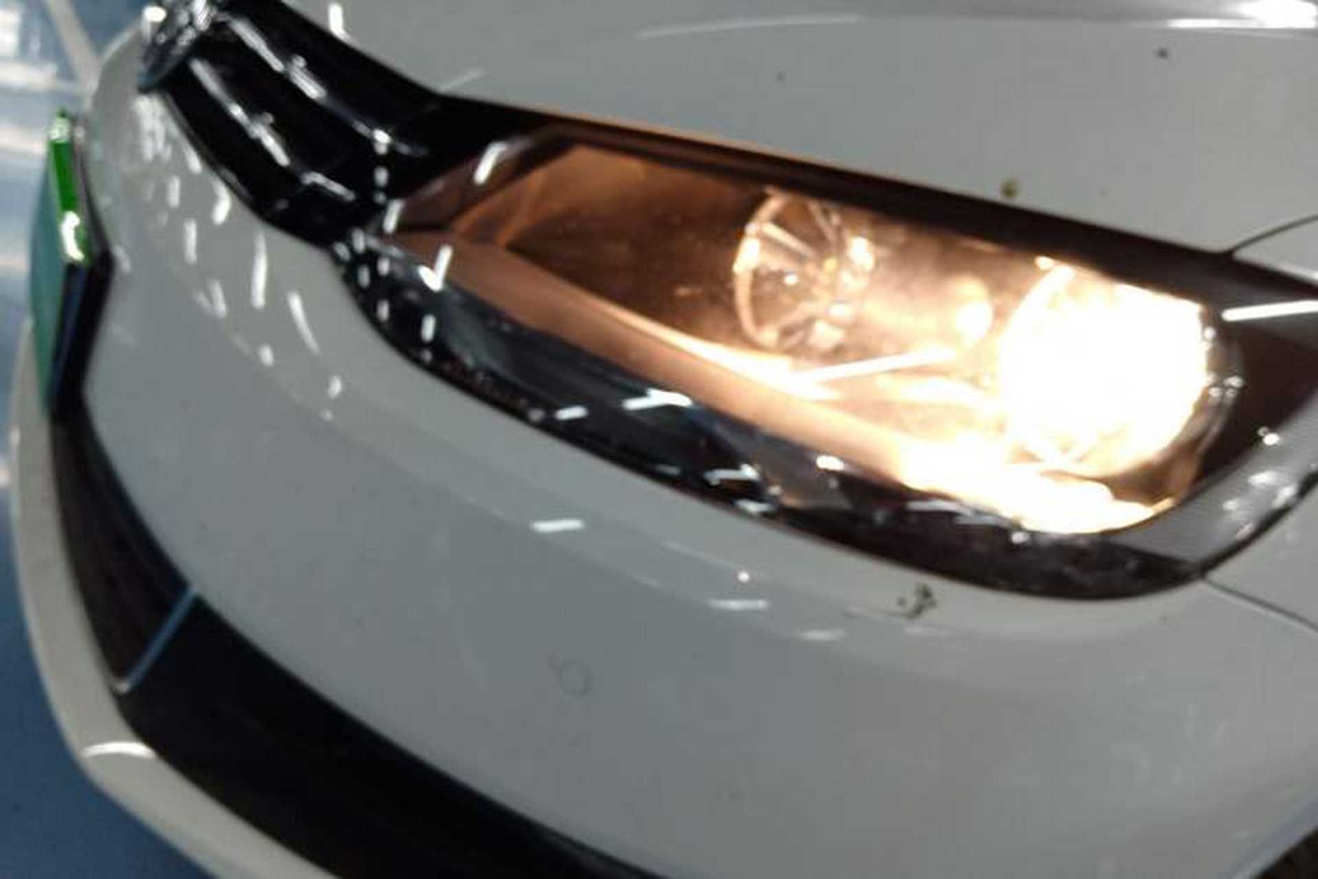 Used Volkswagen Sharan 2016 380TSI Comfort Edition 7-Seater Left Front Headlight