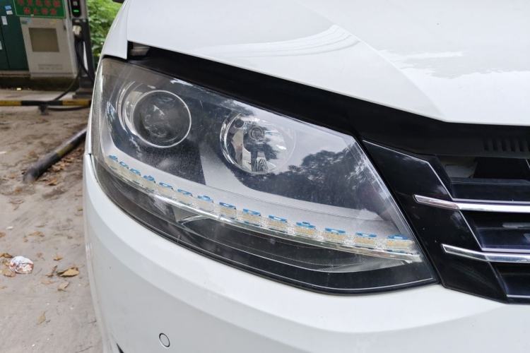 Used Volkswagen Sharan 2016 380TSI Comfort Edition 7-Seater Right Front Headlight