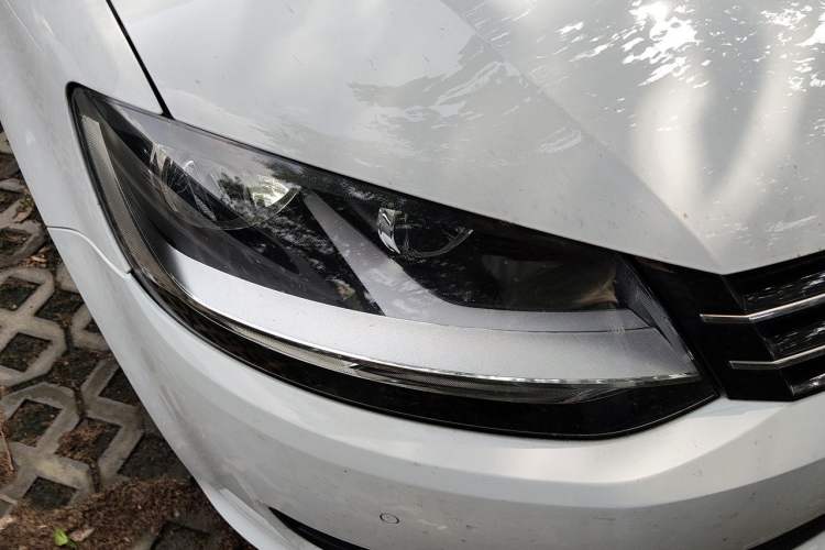 Used Volkswagen Sharan 2016 380TSI Comfort Edition 7-Seater Right Front Headlight