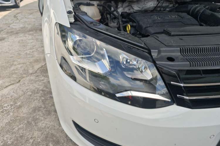 Used Volkswagen Sharan 2016 380TSI Comfort Edition 7-Seater Right Front Headlight