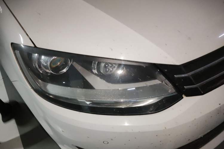 Used Volkswagen Sharan 2016 380TSI Comfort Edition 7-Seater Right Front Headlight