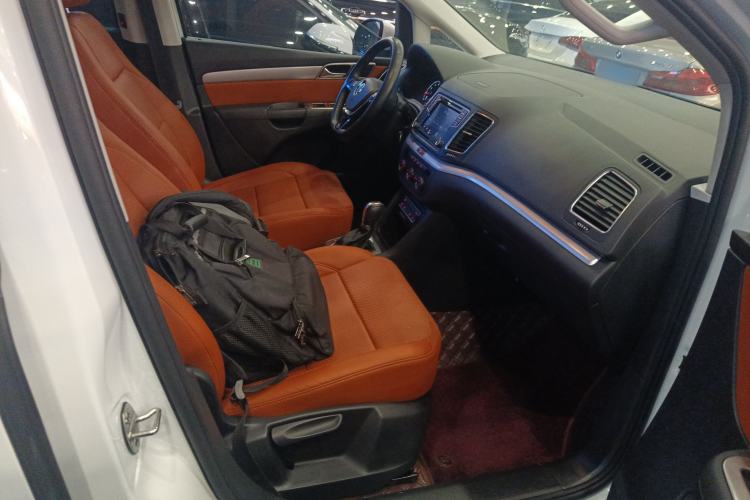 Used Volkswagen Sharan 2016 380TSI Comfort Edition 7-Seater Right Front Seat