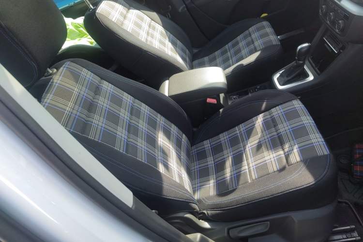 Used Volkswagen Sharan 2016 280TSI Enjoyment Model 7-Seater Right Front Seat