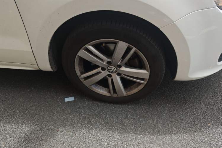 Used Volkswagen Sharan 2016 380TSI Comfort Edition 7-Seater Right Front Wheel Hub
