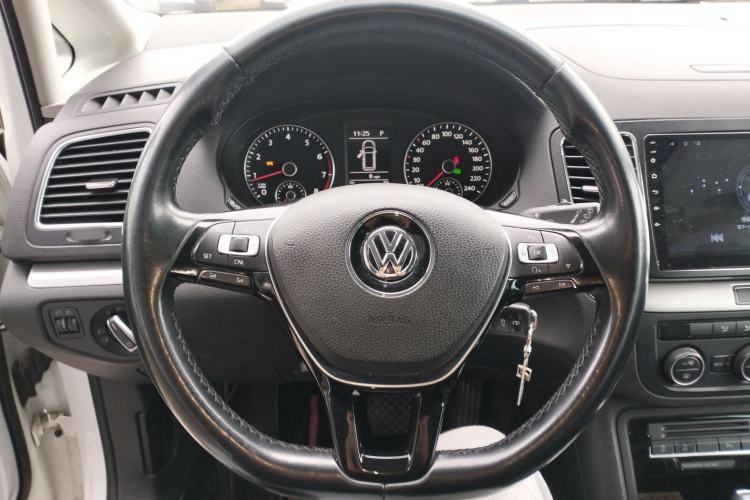 Used Volkswagen Sharan 2016 280TSI Enjoyment Model 7-Seater Steering Wheel