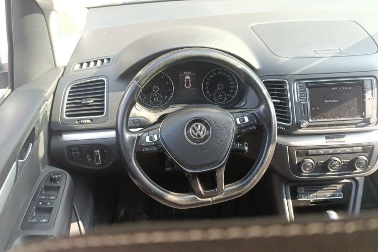Used Volkswagen Sharan 2016 280TSI Enjoyment Model 7-Seater Steering Wheel