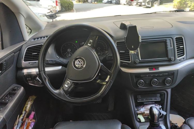 Used Volkswagen Sharan 2016 280TSI Enjoyment Model 7-Seater Steering Wheel