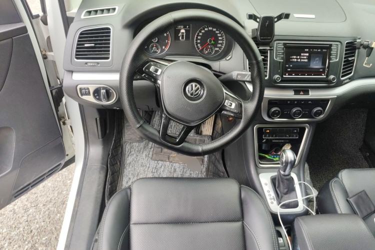 Used Volkswagen Sharan 2016 380TSI Comfort Edition 7-Seater Steering Wheel