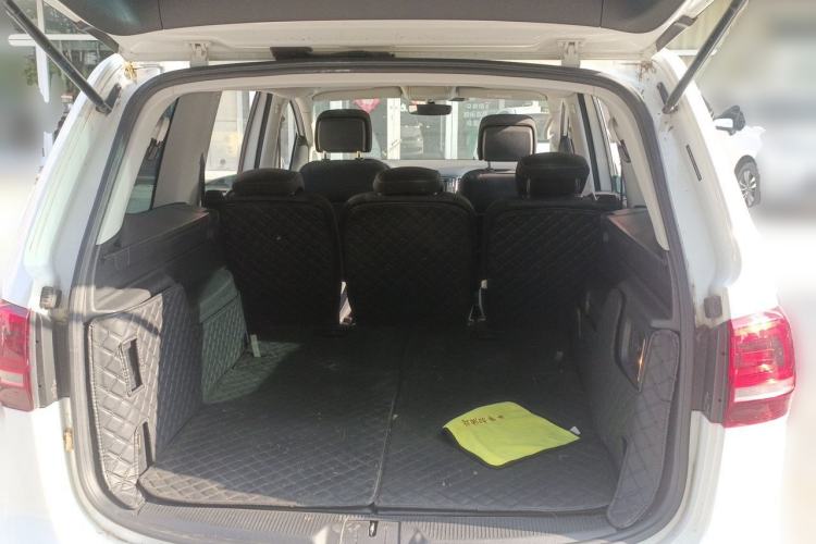 Used Volkswagen Sharan 2016 280TSI Enjoyment Model 7-Seater Trunk