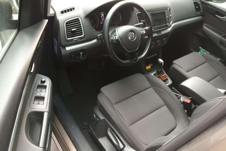 Used Volkswagen Sharan 2016 280TSI Enjoyment Model 7-Seater Driver Seat
