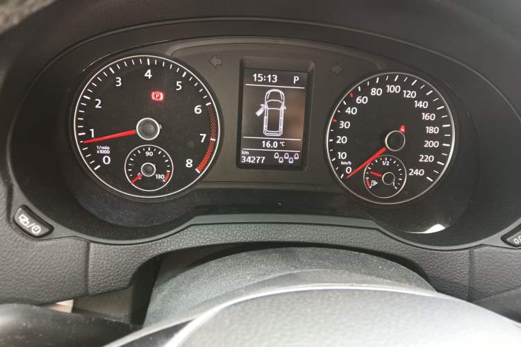 Used Volkswagen Sharan 2016 280TSI Enjoyment Model 7-Seater Instrument Cluster