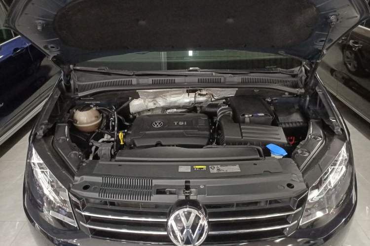 Used Volkswagen Sharan 2017 380TSI Comfort Edition 6-Seater Engine Bay