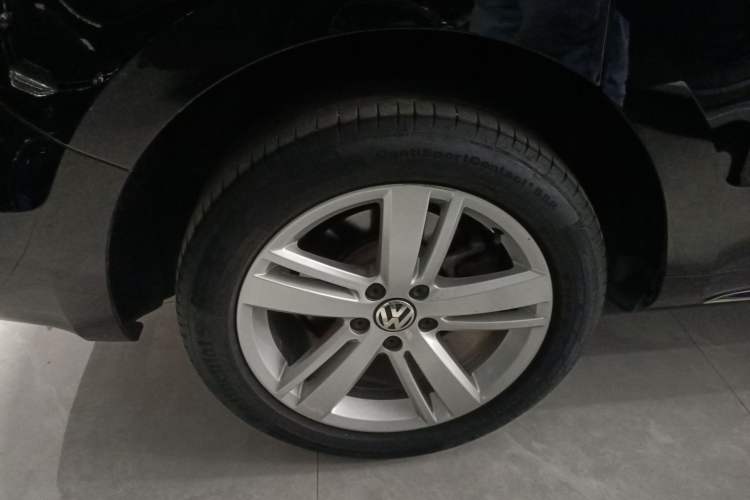Used Volkswagen Sharan 2017 380TSI Comfort Edition 6-Seater Exterior 8