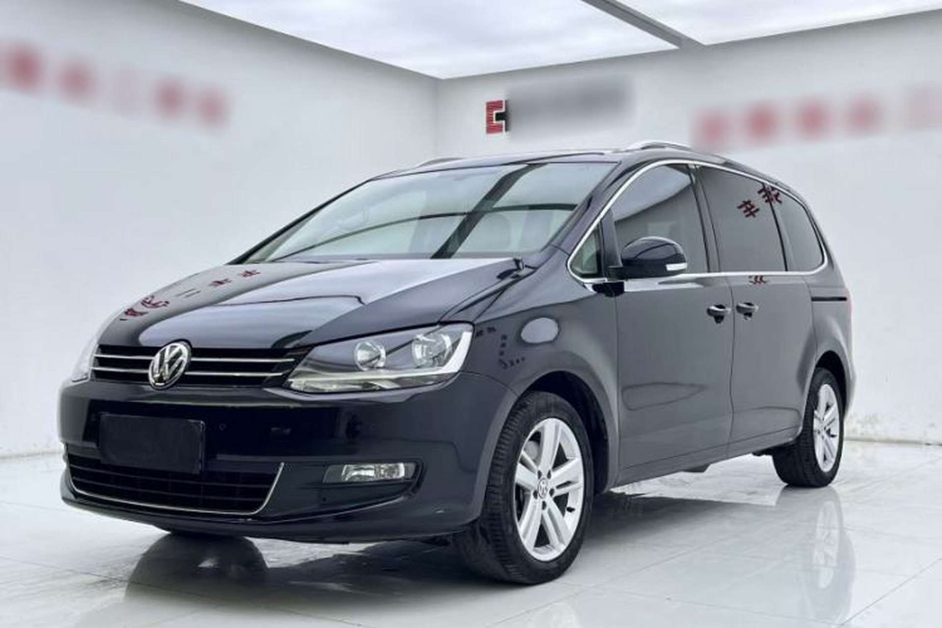 Used Volkswagen Sharan 2017 380TSI Comfort Edition 6-Seater Front Left 45 Deg