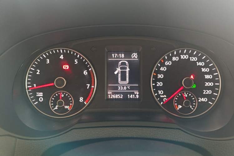 Used Volkswagen Sharan 2017 380TSI Comfort Edition 6-Seater Instrument Cluster