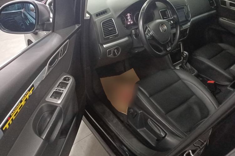 Used Volkswagen Sharan 2017 380TSI Comfort Edition 6-Seater Interior 3