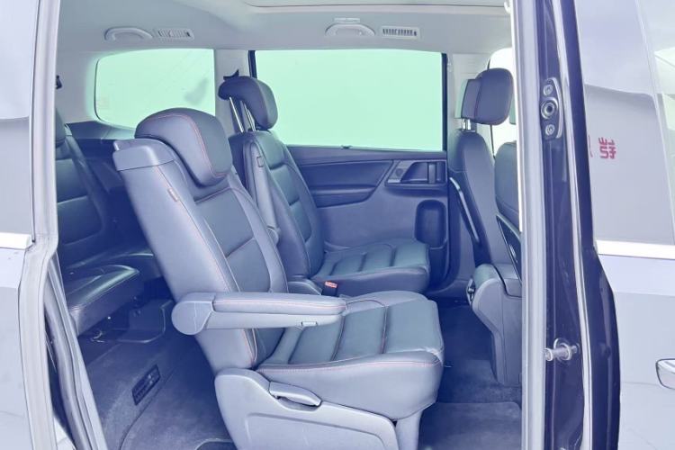 Used Volkswagen Sharan 2017 380TSI Comfort Edition 6-Seater Interior 9