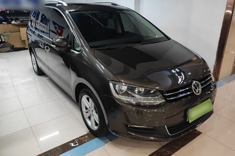 Used Volkswagen Sharan 2017 380TSI Flagship 7-Seater Front Right 45 Deg