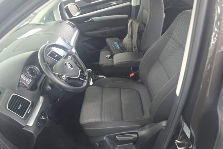 Used Volkswagen Sharan 2017 380TSI Comfort Edition 6-Seater Left Front Seat