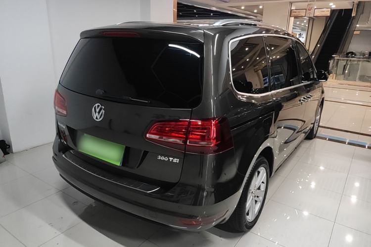 Used Volkswagen Sharan 2017 380TSI Flagship 7-Seater Rear Right 45 Deg