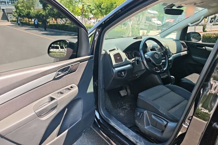 Used Volkswagen Sharan 2018 380TSI Comfort Edition 7-Seater Driver Seat