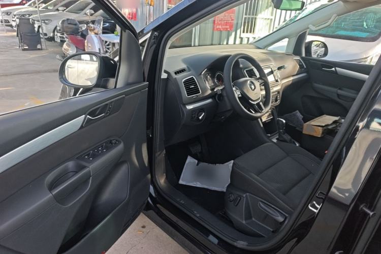 Used Volkswagen Sharan 2018 380TSI Comfort Edition 6-Seater Driver Seat