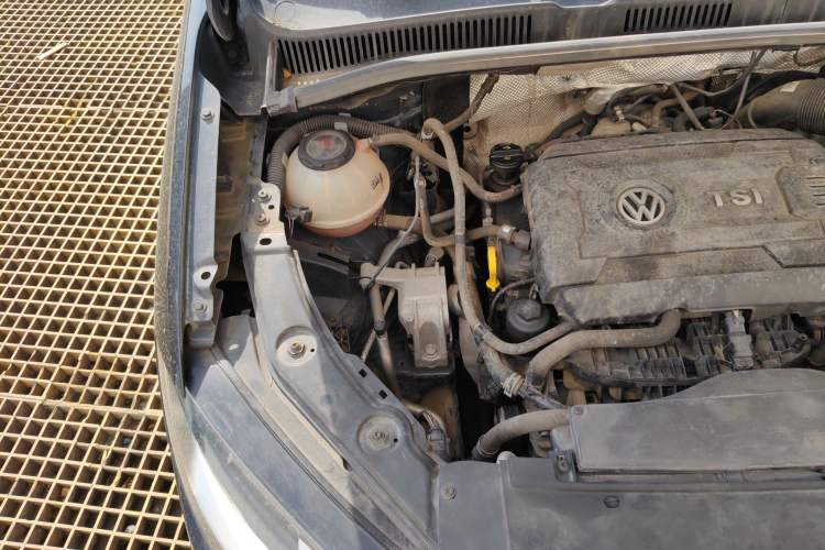Used Volkswagen Sharan 2018 380TSI Comfort Edition 7-Seater Engine Bay Right