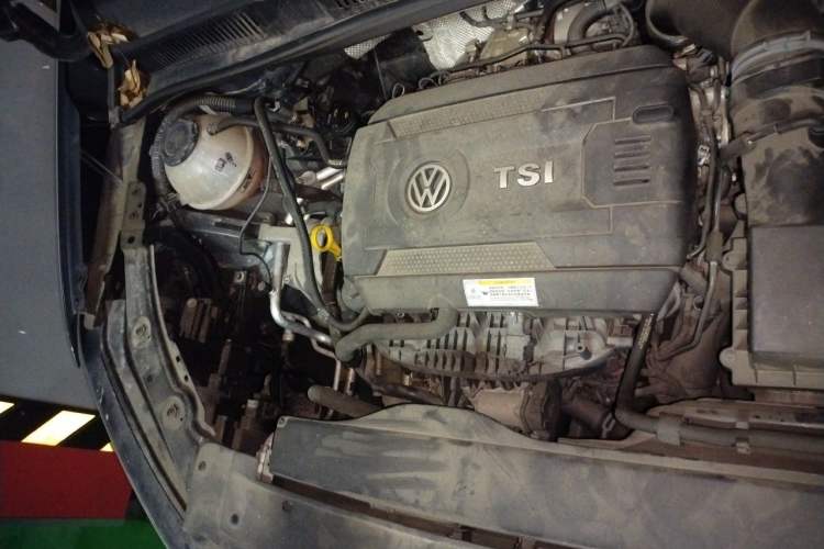 Used Volkswagen Sharan 2018 380TSI Comfort Edition 7-Seater Engine Bay Right