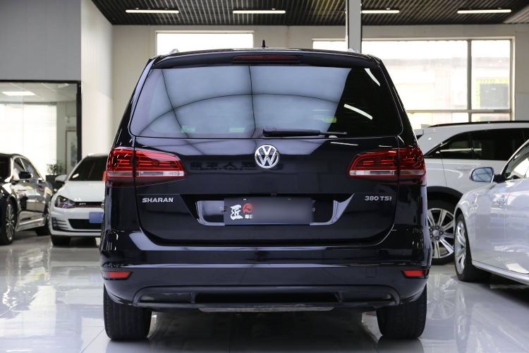 Used Volkswagen Sharan 2018 380TSI Comfort Edition 7-Seater Exterior 2