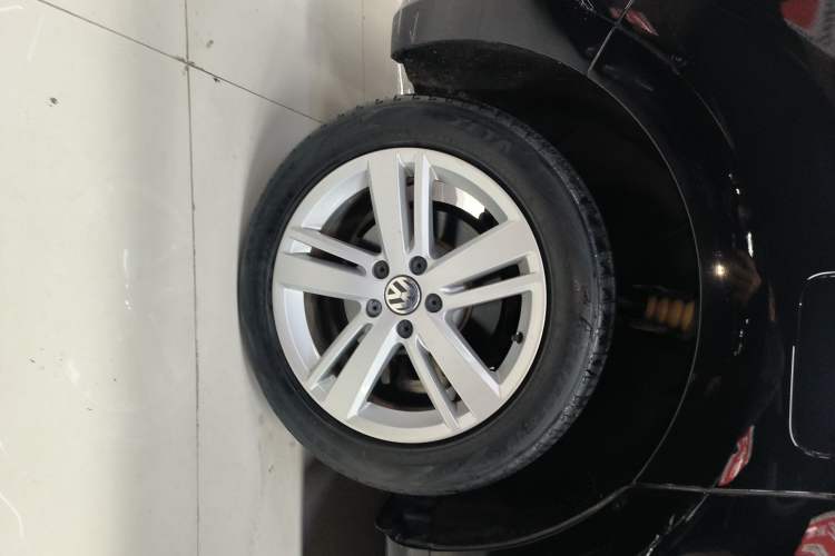 Used Volkswagen Sharan 2018 380TSI Comfort Edition 6-Seater Exterior 4