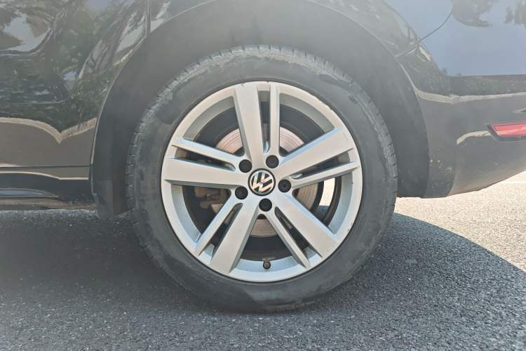 Used Volkswagen Sharan 2018 380TSI Comfort Edition 7-Seater Exterior 4