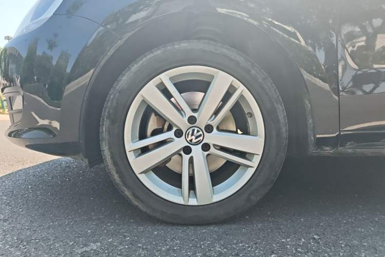 Used Volkswagen Sharan 2018 380TSI Comfort Edition 7-Seater Exterior 5