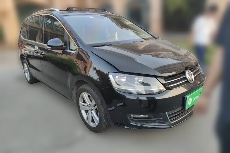 Used Volkswagen Sharan 2018 Revised Version 380TSI Comfort Edition 6-Seater Front Right 45 Deg
