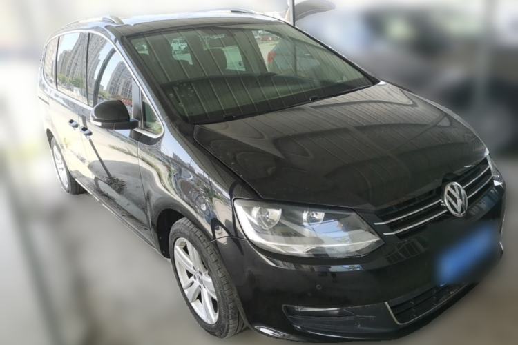 Used Volkswagen Sharan 2018 380TSI Comfort Edition 7-Seater Front Right 45 Deg