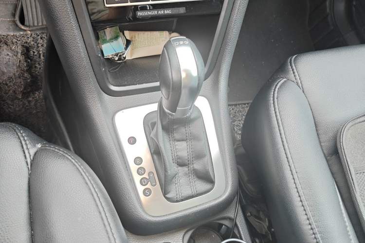 Used Volkswagen Sharan 2018 380TSI Comfort Edition 6-Seater Gear Lever