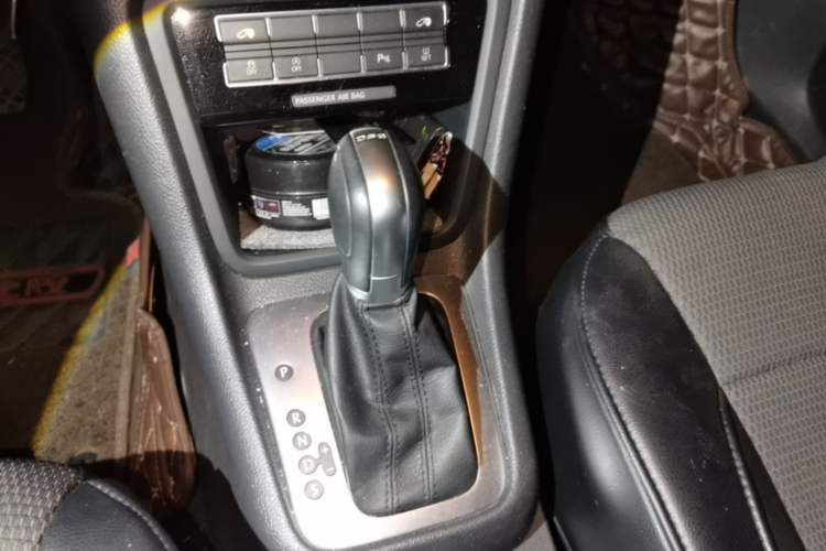 Used Volkswagen Sharan 2018 380TSI Comfort Edition 7-Seater Gear Lever