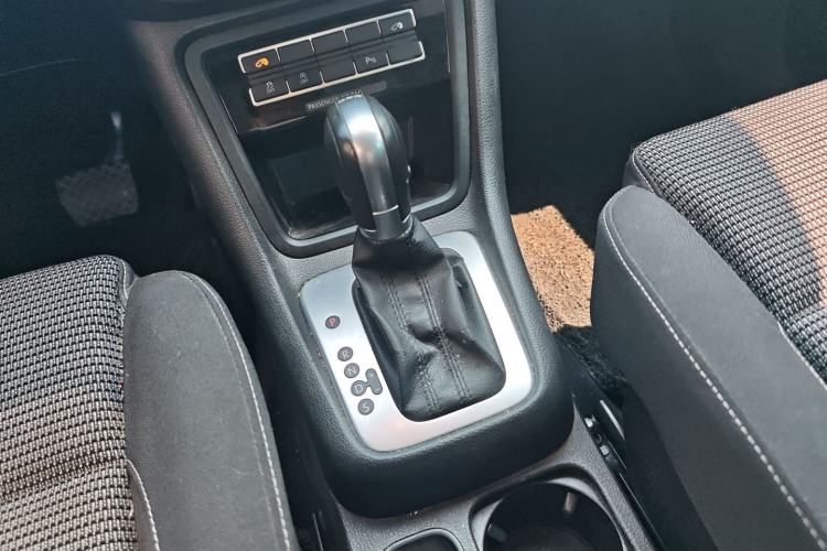 Used Volkswagen Sharan 2018 380TSI Comfort Edition 7-Seater Gear Lever