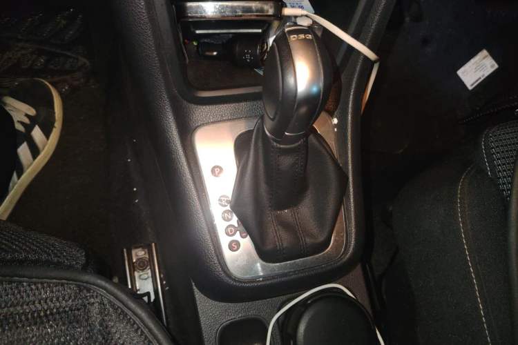 Used Volkswagen Sharan 2018 380TSI Comfort Edition 7-Seater Gear Lever
