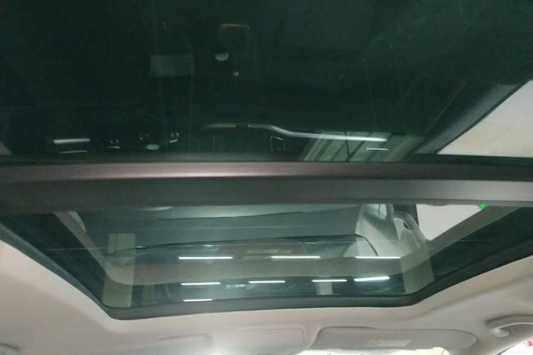 Used Volkswagen Sharan 2018 380TSI Comfort Edition 7-Seater Headliner