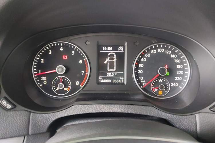 Used Volkswagen Sharan 2018 380TSI Comfort Edition 7-Seater Instrument Cluster