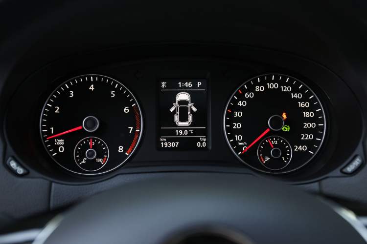 Used Volkswagen Sharan 2018 380TSI Comfort Edition 7-Seater Instrument Cluster